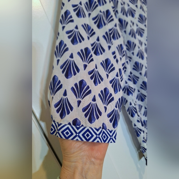 Talbots Cotton Blue & White Geometric Print V Neck Tunic Tasseled Hem Size XLP - Picture 6 of 10